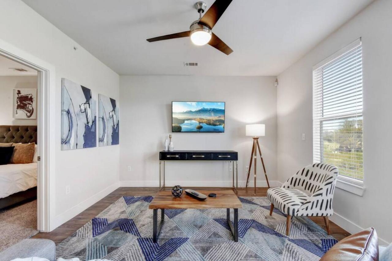 Apartment Enjoy Staycation L Downtown L Riverwalk