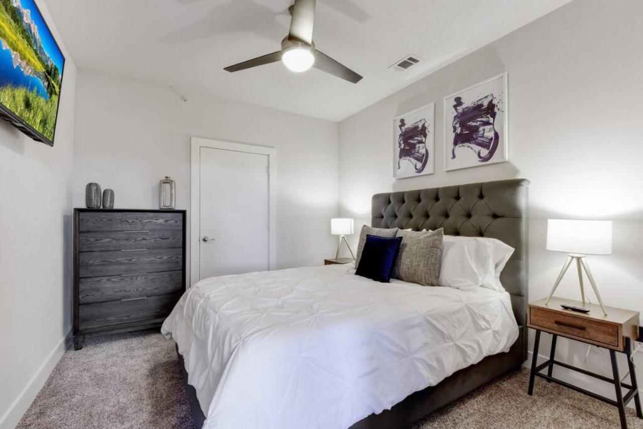 Enjoy Staycation L Downtown L Riverwalk * San Antonio